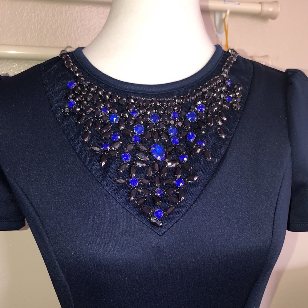 Formal Dress - Picture 2 of 4